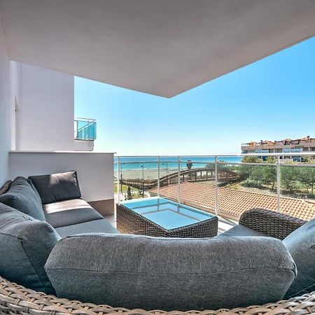 New Beach Front Apartment With Large Balcony Торрокс-Коста Экстерьер фото