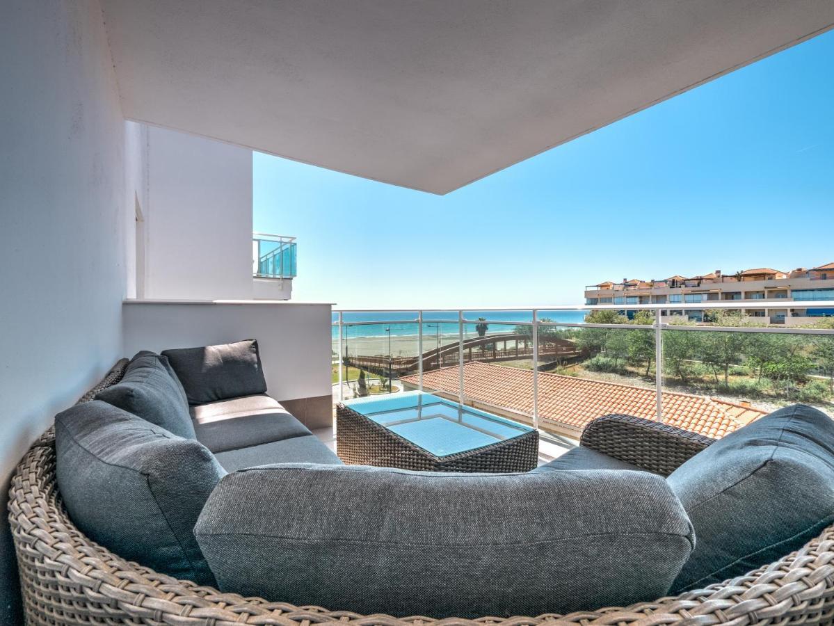 New Beach Front Apartment With Large Balcony Торрокс-Коста Экстерьер фото