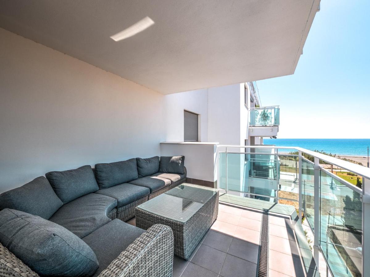 New Beach Front Apartment With Large Balcony Торрокс-Коста Экстерьер фото