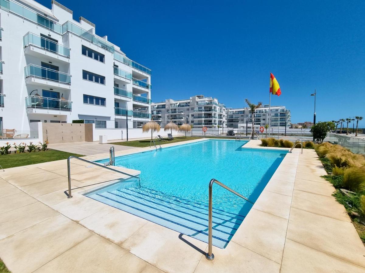 New Beach Front Apartment With Large Balcony Торрокс-Коста Экстерьер фото